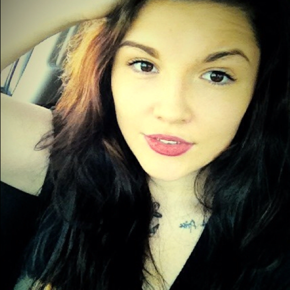 melenaaax3
