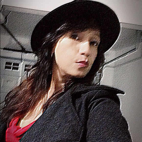 Poshmark profile picture for @divinity