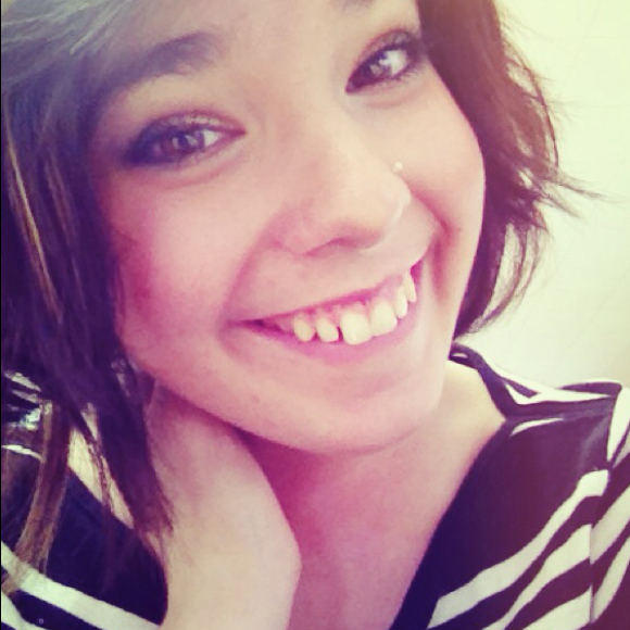 Poshmark profile picture for @shellfish