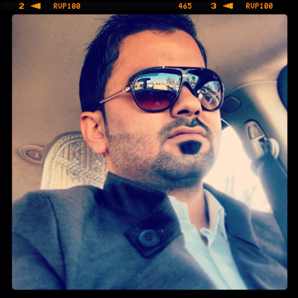 Poshmark profile picture for @mahmood