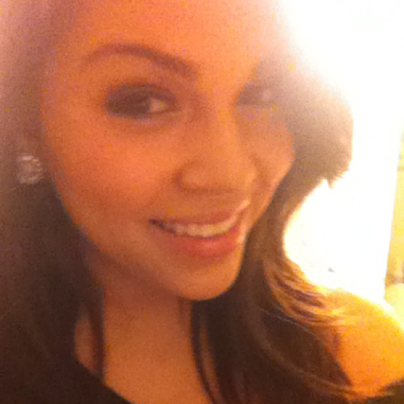 Poshmark profile picture for @sweetest