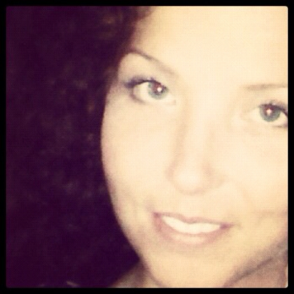 Poshmark profile picture for @gmb