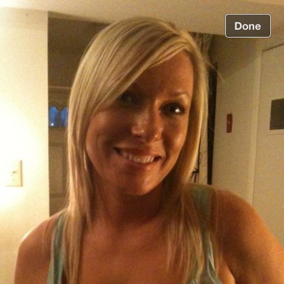 Poshmark profile picture for @fruitcake