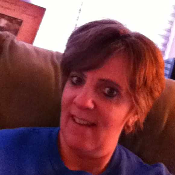 Poshmark profile picture for @steelers