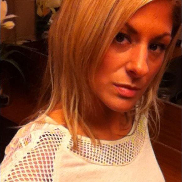 Poshmark profile picture for @tya