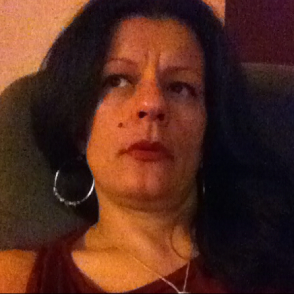 Poshmark profile picture for @forward