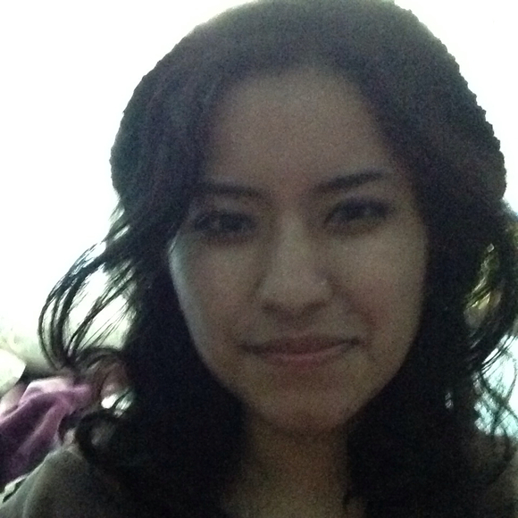 Poshmark profile picture for @sangi