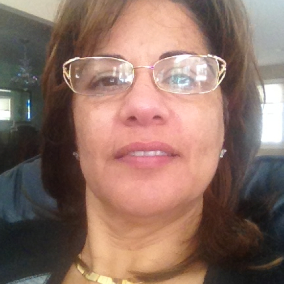 Poshmark profile picture for @haifa