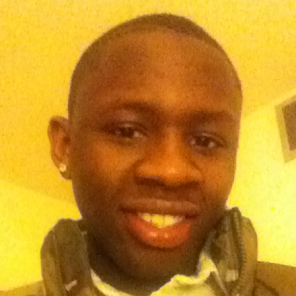 Poshmark profile picture for @moise