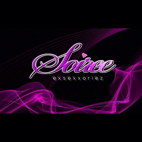 Poshmark profile picture for @soiree