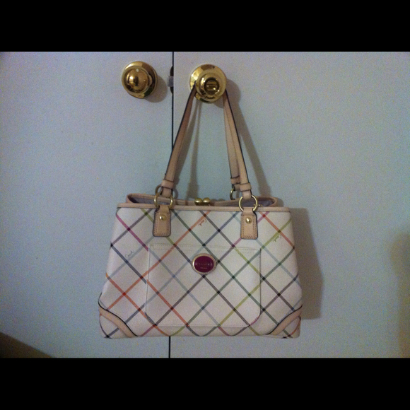 Poshmark profile picture for @hale