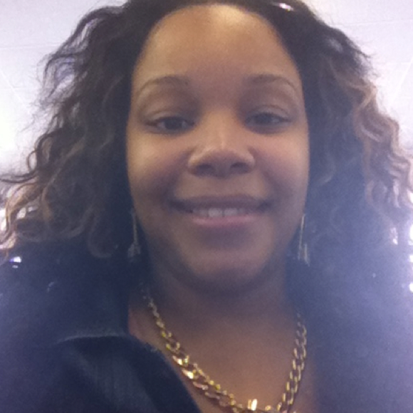 Poshmark profile picture for @lip