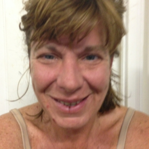 Poshmark profile picture for @honest