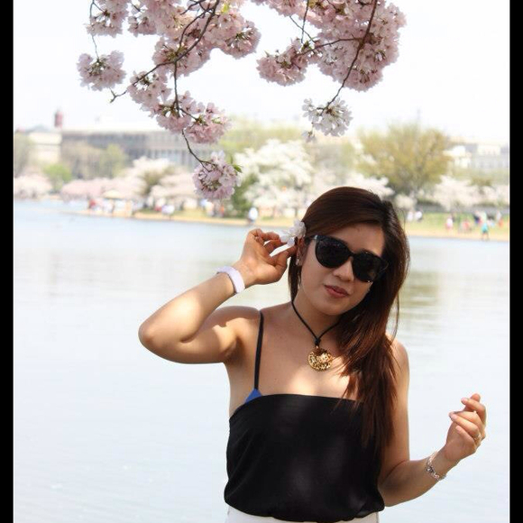 Poshmark profile picture for @khanhha