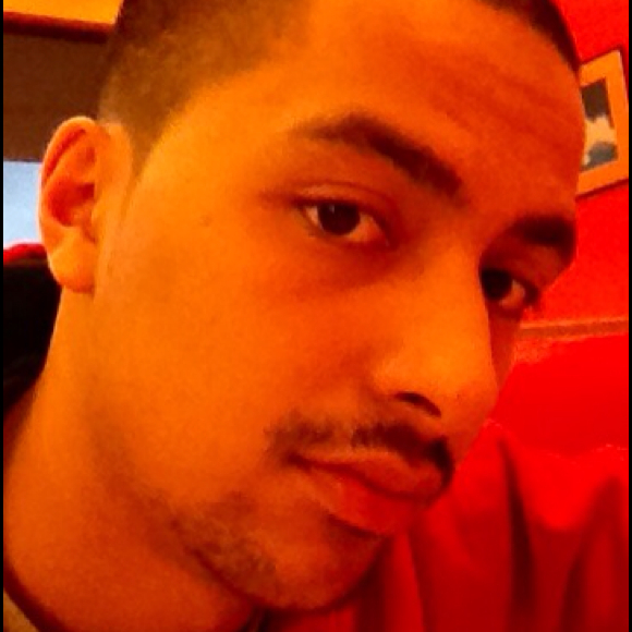 Poshmark profile picture for @pales