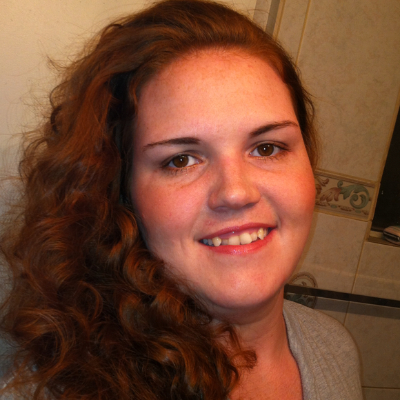 Poshmark profile picture for @juliam