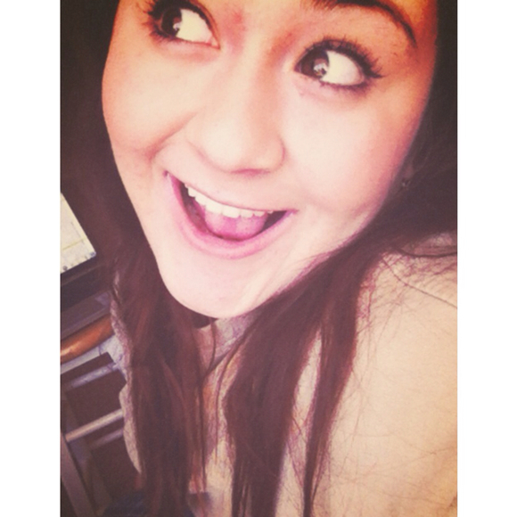 Poshmark profile picture for @gianella