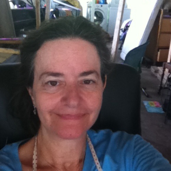 Poshmark profile picture for @healed