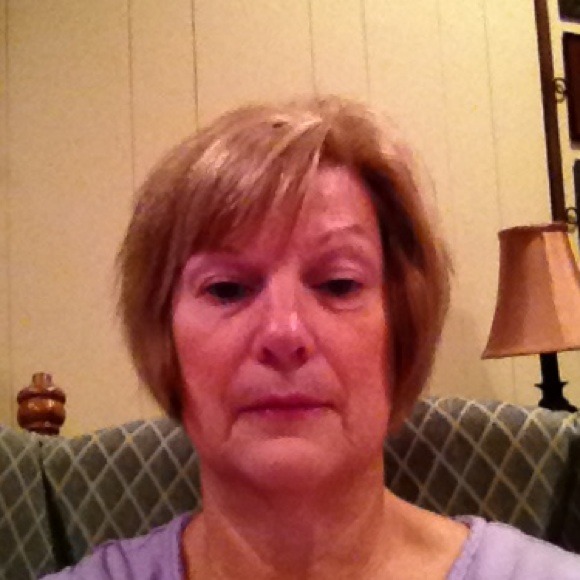 Poshmark profile picture for @vantage