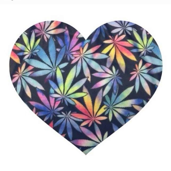Poshmark profile picture for @brokenhearted