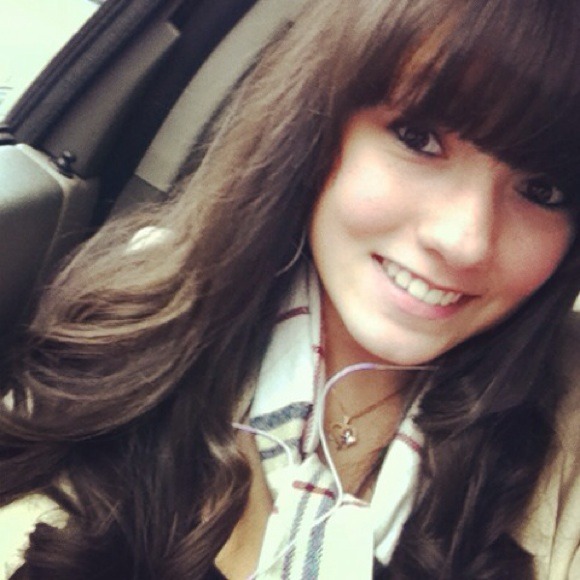 carlyy1025
