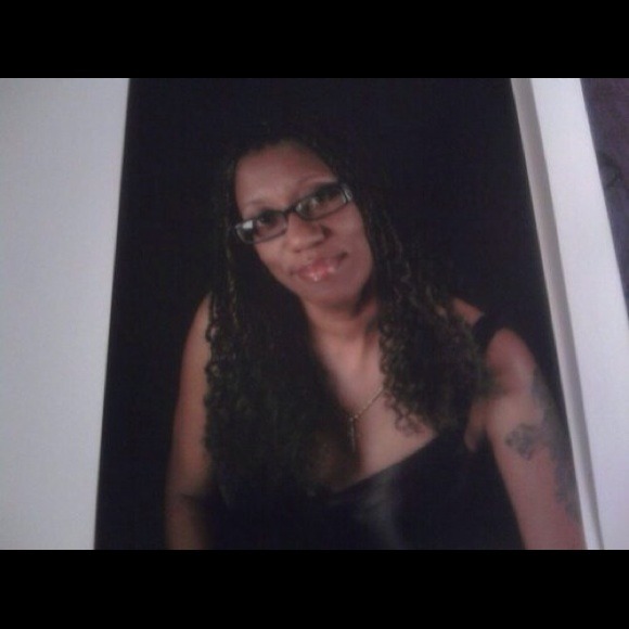 necole42