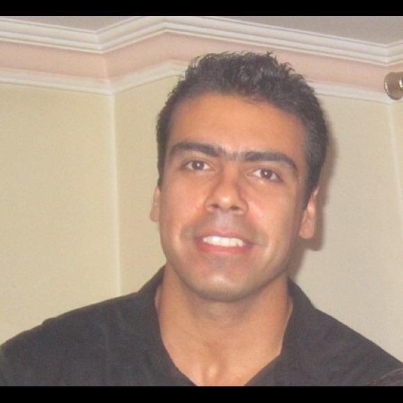 Poshmark profile picture for @morteza