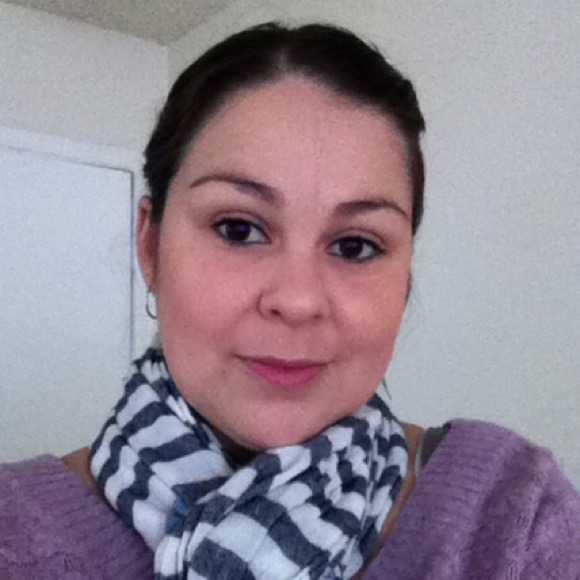 Poshmark profile picture for @mayra_23