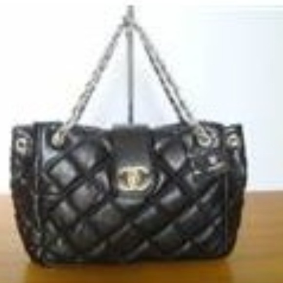 Poshmark profile picture for @bestselling