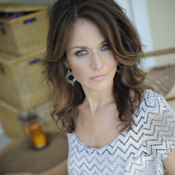 Poshmark profile picture for @daybreak
