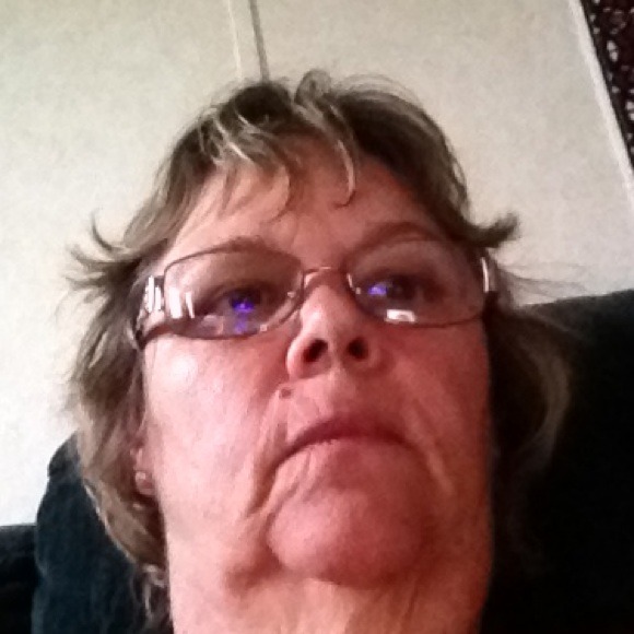 Poshmark profile picture for @irwin