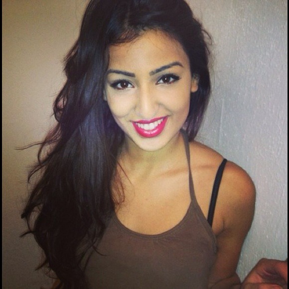 Poshmark profile picture for @lailaali