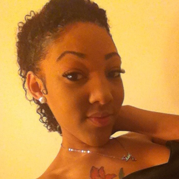 shay05still