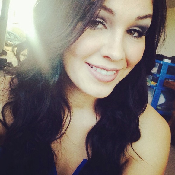 ashley_nichele
