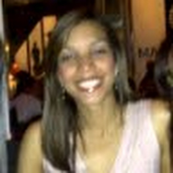 Poshmark profile picture for @fredes