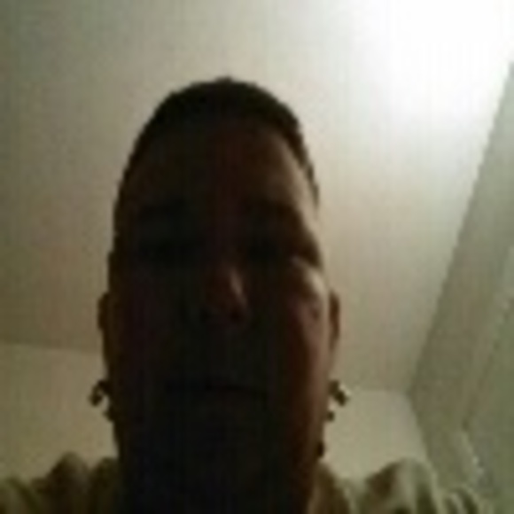 Poshmark profile picture for @fayette