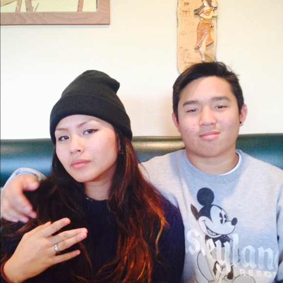 Poshmark profile picture for @rth