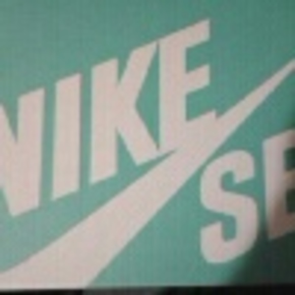 sneakxpeak