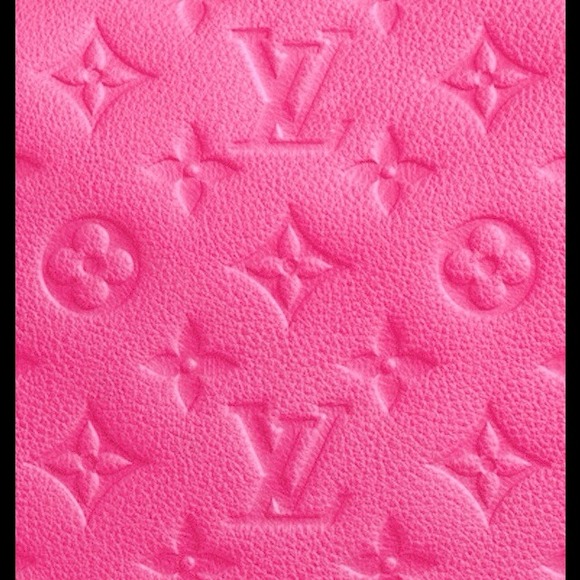 Poshmark profile picture for @maroo