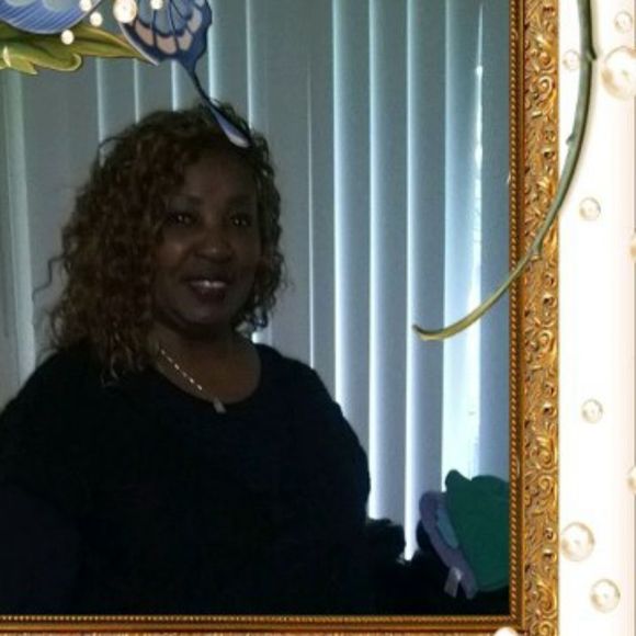 Poshmark profile picture for @caregiver