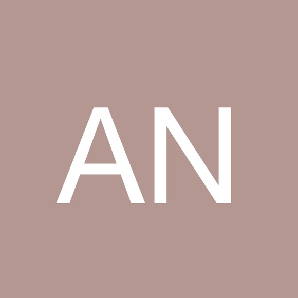 Poshmark profile picture for @foothold