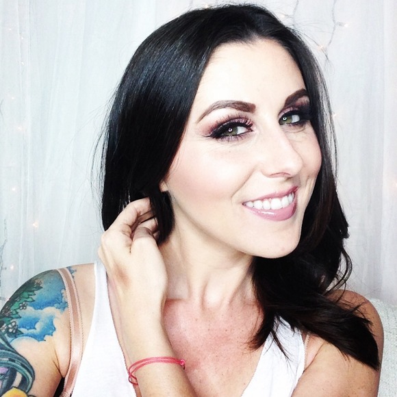 lipstickrebel84