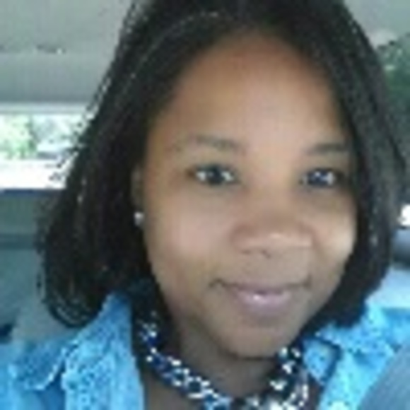 Poshmark profile picture for @receiving