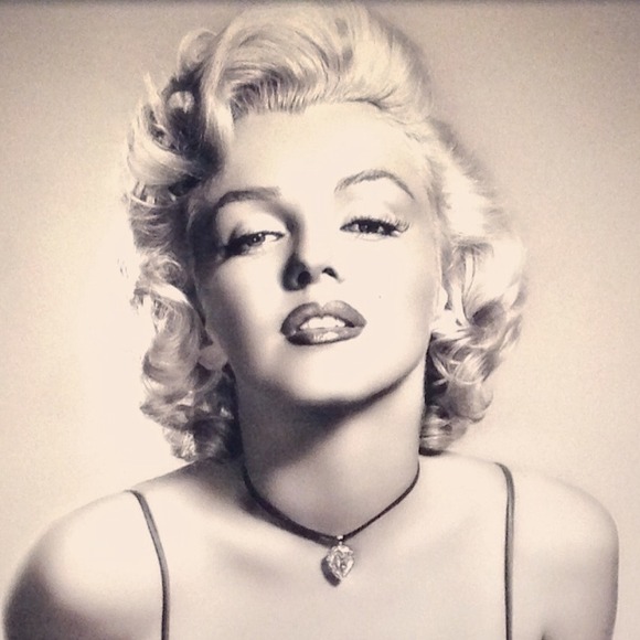 Poshmark profile picture for @m_n