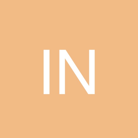 Poshmark profile picture for @contentment