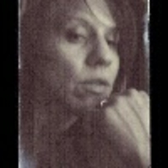 Poshmark profile picture for @frankly
