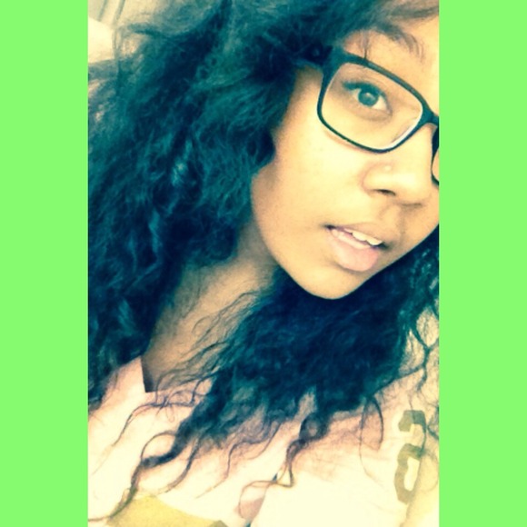 Poshmark profile picture for @planta