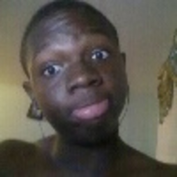 Poshmark profile picture for @paler