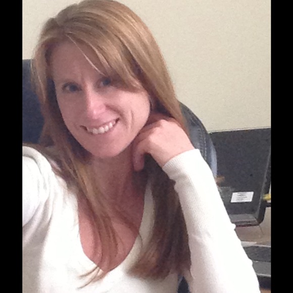 Poshmark profile picture for @marker
