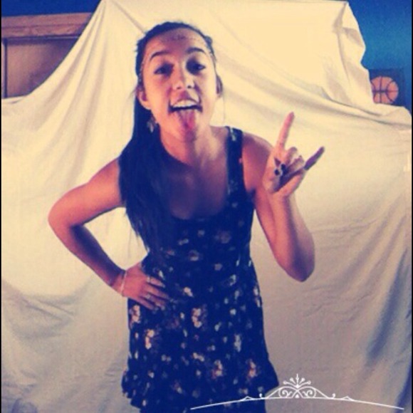 Poshmark profile picture for @jordan_3